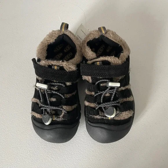 Keen Newport Fur BigFoot Gold Youth Kids Waterproof Shoes Size 11 - Picture 4 of 9